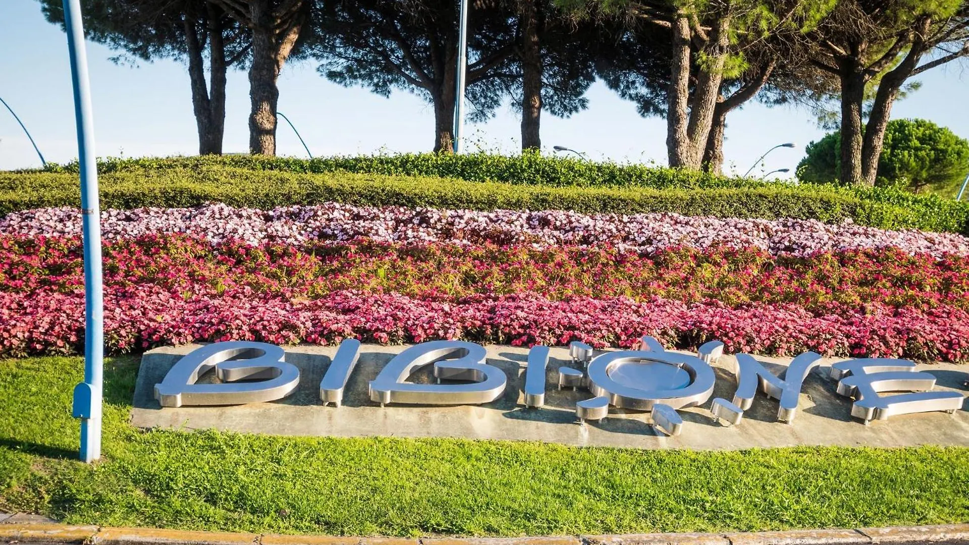 Gorgeous Flat With Terrace - Beahost Rentals Bibione 0*,  Italy